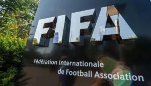 FIFA首席運營官凱文．拉莫爾因批評主席因凡蒂諾而離職