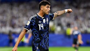 帕拉西歐斯身穿阿根廷球衣參加2026年FIFA世界盃